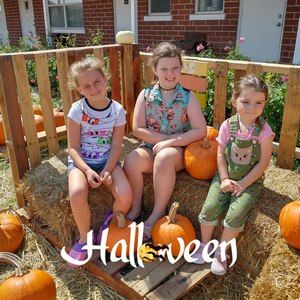 Meet your Posher, Kelly